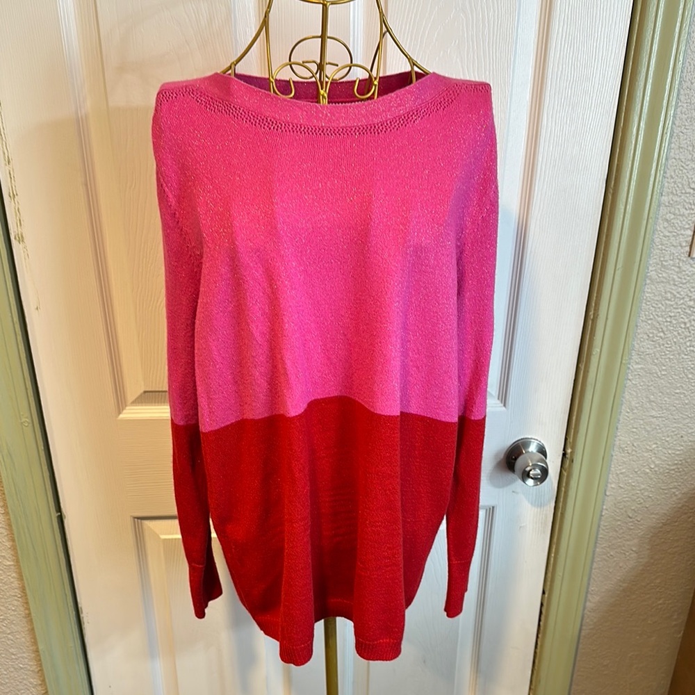 Apt. 9 Color-Block Crew Neck knit Sweater in Pink and Red